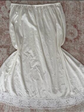 Classic White Lace Hem Half Slip - Women Intimates